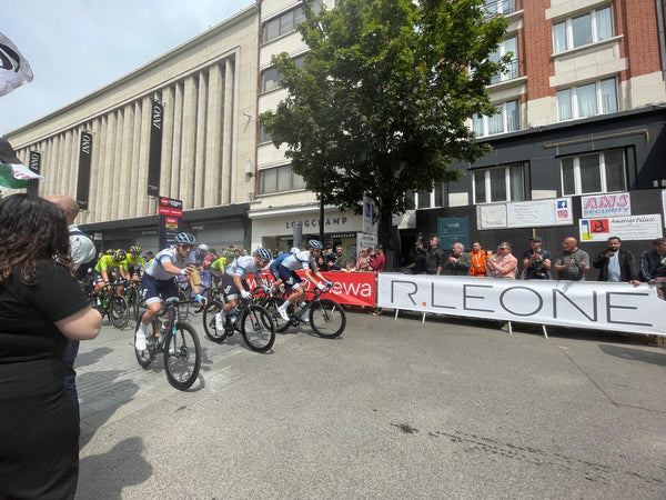 In de voetsporen van de winnaars: MYVELO Procycling maakt indruk op het Circuit de Wallonie